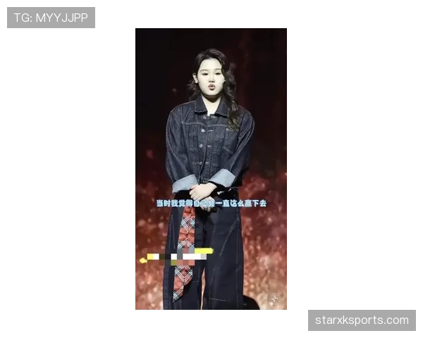 张家齐训练完随手啃鸡腿的样子,真不像拿过奥运金牌的人 张家齐训练完随手啃鸡腿的样子,真不像拿过奥运金牌的人